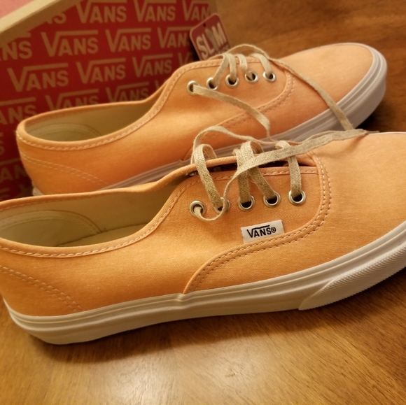 new Van's - Picture 2 of 10